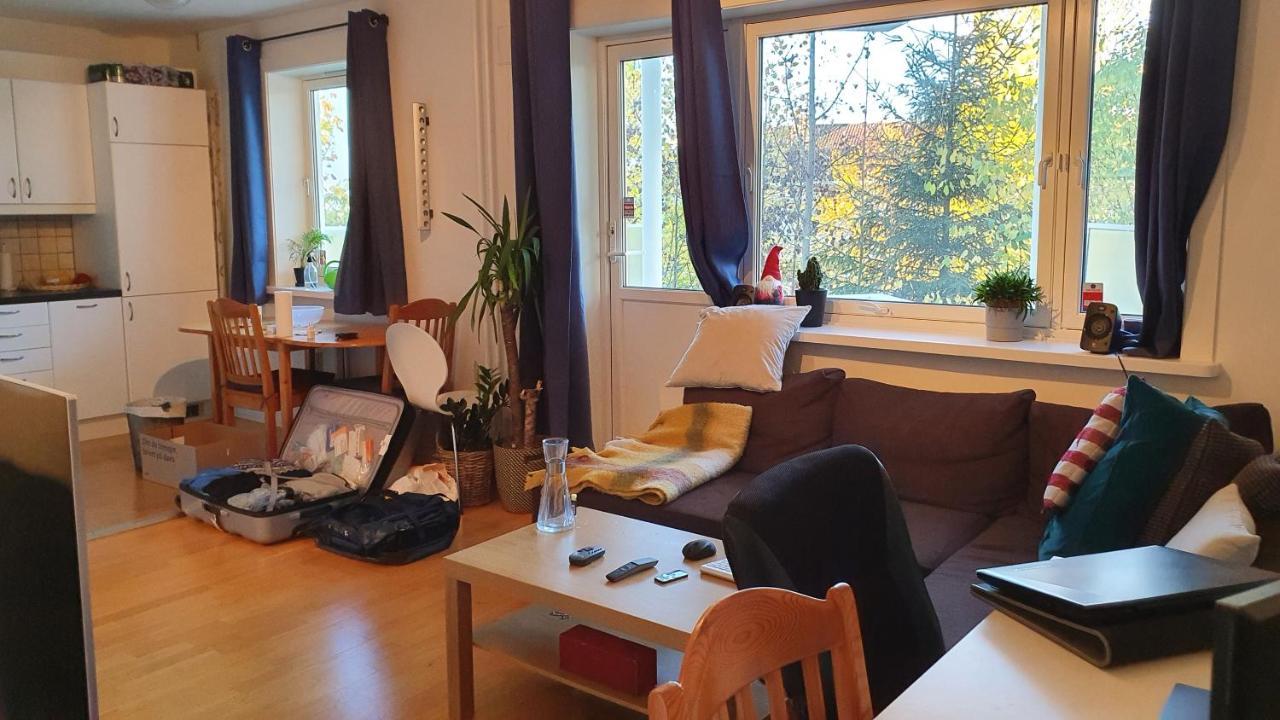 Studio Apt In Quiet Residential Area 20min To Centre
