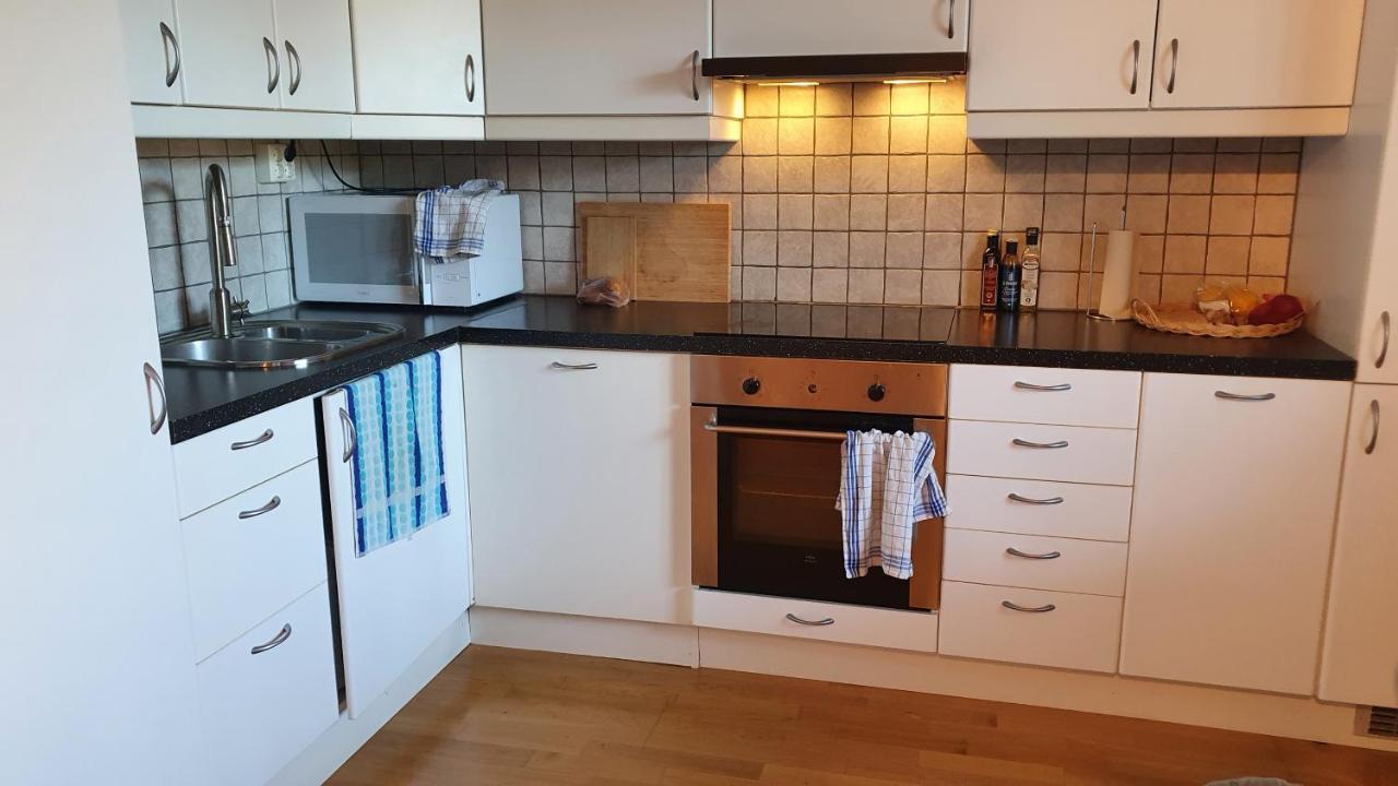 Studio Apt In Quiet Residential Area 20min To Centre Lägenhet